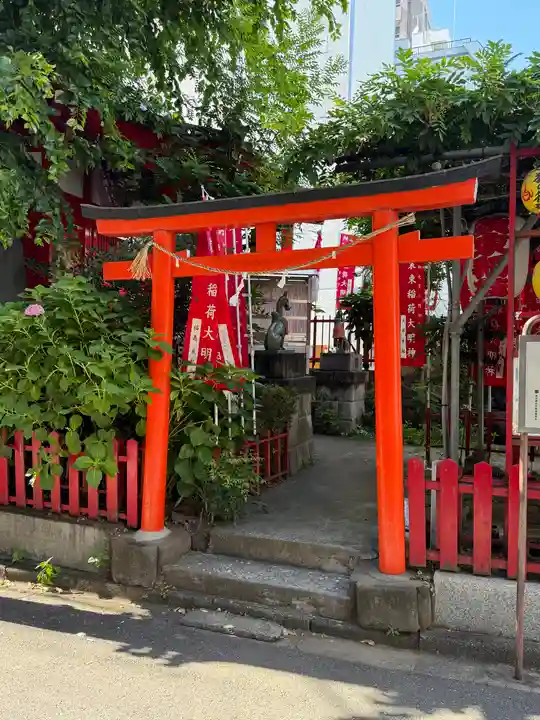 装束稲荷神社(王子稲荷神社境外摂社)(東京都)