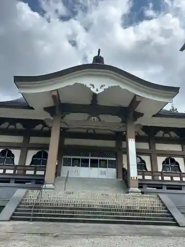 立山寺の本殿・本堂