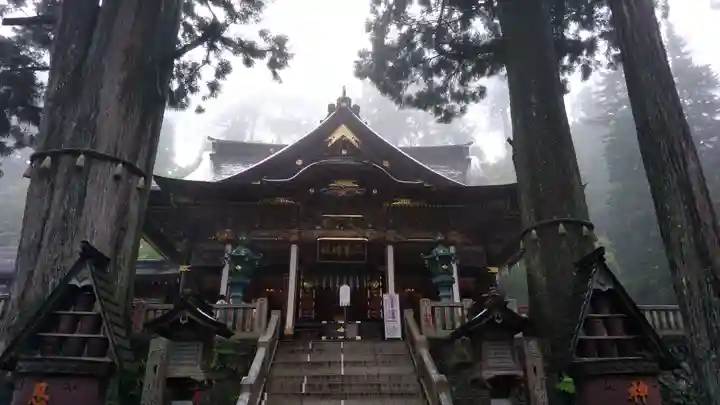 三峯神社の本殿・本堂