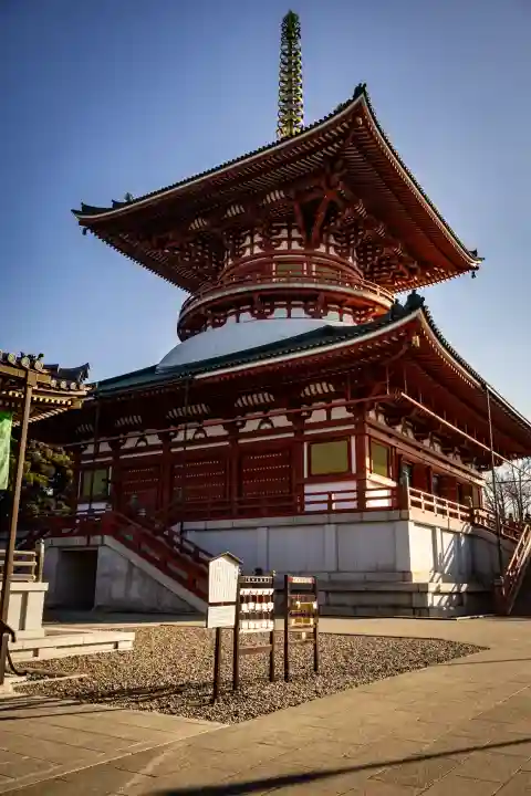 成田山新勝寺の{uncategorized: "未分類", other: "その他", undefined: "問題あり", building: "その他建物", grave: "お墓", sacred_gate: "鳥居", guardian: "狛犬", statue: "像", buddha: "仏像", history: "歴史", nature: "自然", garden: "庭園", animal: "動物", pagoda: "塔", temizu: "手水舎", mountain_gate: "山門・神門", sanctuary: "本殿・本堂", subordinate: "末社・摂社", art: "芸術", scenery: "景色", jizo: "地蔵", ema: "絵馬", goshuin: "御朱印", omikuji: "おみくじ", items: "授与品その他", amulet: "お守り", goshuincho: "御朱印帳", eats: "食事", festival: "お祭り", votive_dance: "神楽", shichigosan: "七五三参", wedding: "結婚式", experience: "体験その他", initially: "初詣", around: "周辺", anti_infection: "感染症対策"}