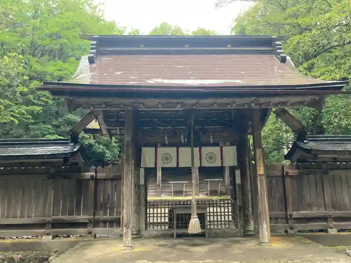 若狭彦神社(上社)の本殿・本堂