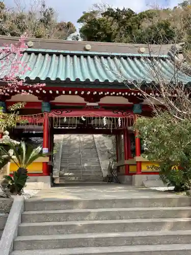 洲崎神社の山門・神門