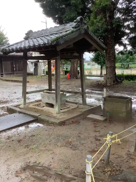 守公神社の手水舎