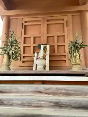 胡桃下稲荷神社の{uncategorized: "未分類", other: "その他", undefined: "問題あり", building: "その他建物", grave: "お墓", sacred_gate: "鳥居", guardian: "狛犬", statue: "像", buddha: "仏像", history: "歴史", nature: "自然", garden: "庭園", animal: "動物", pagoda: "塔", temizu: "手水舎", mountain_gate: "山門・神門", sanctuary: "本殿・本堂", subordinate: "末社・摂社", art: "芸術", scenery: "景色", jizo: "地蔵", ema: "絵馬", goshuin: "御朱印", omikuji: "おみくじ", items: "授与品その他", amulet: "お守り", goshuincho: "御朱印帳", eats: "食事", festival: "お祭り", votive_dance: "神楽", shichigosan: "七五三参", wedding: "結婚式", experience: "体験その他", initially: "初詣", around: "周辺", anti_infection: "感染症対策"}