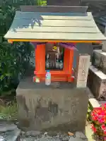 稲荷神社の{uncategorized: "未分類", other: "その他", undefined: "問題あり", building: "その他建物", grave: "お墓", sacred_gate: "鳥居", guardian: "狛犬", statue: "像", buddha: "仏像", history: "歴史", nature: "自然", garden: "庭園", animal: "動物", pagoda: "塔", temizu: "手水舎", mountain_gate: "山門・神門", sanctuary: "本殿・本堂", subordinate: "末社・摂社", art: "芸術", scenery: "景色", jizo: "地蔵", ema: "絵馬", goshuin: "御朱印", omikuji: "おみくじ", items: "授与品その他", amulet: "お守り", goshuincho: "御朱印帳", eats: "食事", festival: "お祭り", votive_dance: "神楽", shichigosan: "七五三参", wedding: "結婚式", experience: "体験その他", initially: "初詣", around: "周辺", anti_infection: "感染症対策"}