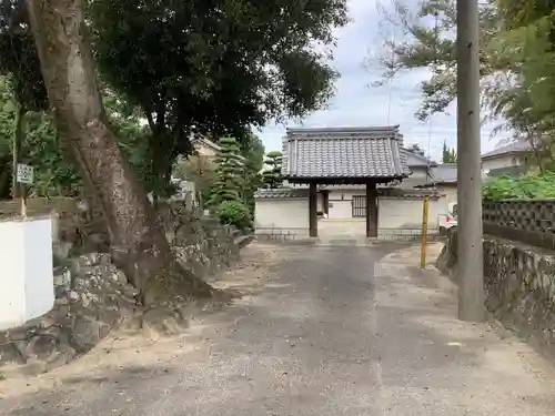 真宝寺の山門・神門