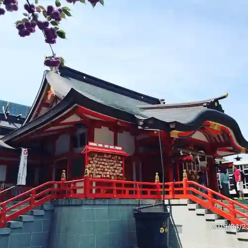花園神社の本殿・本堂