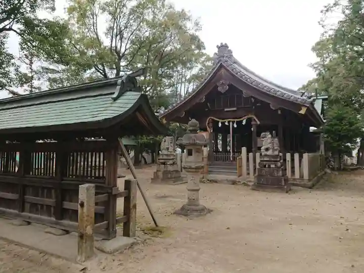 川曲神社(子生和町)の本殿・本堂