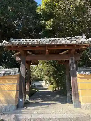 秋篠寺の{uncategorized: "未分類", other: "その他", undefined: "問題あり", building: "その他建物", grave: "お墓", sacred_gate: "鳥居", guardian: "狛犬", statue: "像", buddha: "仏像", history: "歴史", nature: "自然", garden: "庭園", animal: "動物", pagoda: "塔", temizu: "手水舎", mountain_gate: "山門・神門", sanctuary: "本殿・本堂", subordinate: "末社・摂社", art: "芸術", scenery: "景色", jizo: "地蔵", ema: "絵馬", goshuin: "御朱印", omikuji: "おみくじ", items: "授与品その他", amulet: "お守り", goshuincho: "御朱印帳", eats: "食事", festival: "お祭り", votive_dance: "神楽", shichigosan: "七五三参", wedding: "結婚式", experience: "体験その他", initially: "初詣", around: "周辺", anti_infection: "感染症対策"}