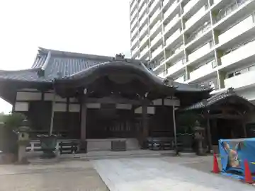 長泉寺の本殿・本堂