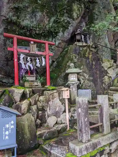 阿賀神社の末社