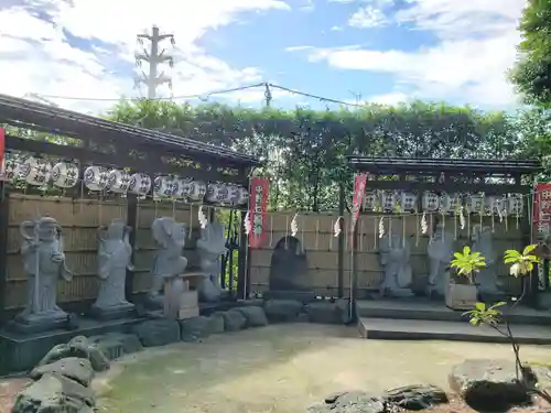 中野沼袋氷川神社の像