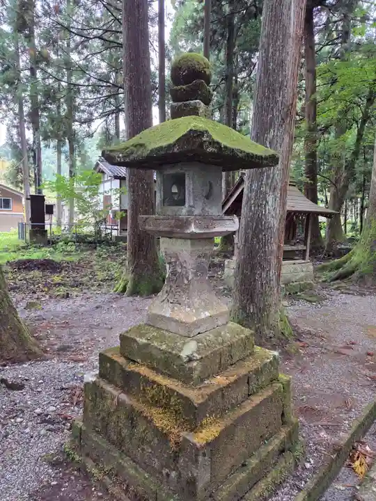 雄山神社中宮祈願殿(富山県)