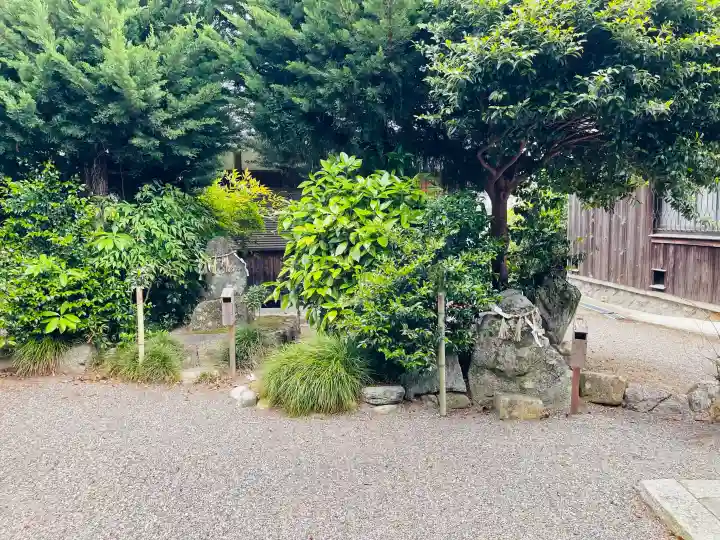八坂神社の{uncategorized: "未分類", other: "その他", undefined: "問題あり", building: "その他建物", grave: "お墓", sacred_gate: "鳥居", guardian: "狛犬", statue: "像", buddha: "仏像", history: "歴史", nature: "自然", garden: "庭園", animal: "動物", pagoda: "塔", temizu: "手水舎", mountain_gate: "山門・神門", sanctuary: "本殿・本堂", subordinate: "末社・摂社", art: "芸術", scenery: "景色", jizo: "地蔵", ema: "絵馬", goshuin: "御朱印", omikuji: "おみくじ", items: "授与品その他", amulet: "お守り", goshuincho: "御朱印帳", eats: "食事", festival: "お祭り", votive_dance: "神楽", shichigosan: "七五三参", wedding: "結婚式", experience: "体験その他", initially: "初詣", around: "周辺", anti_infection: "感染症対策"}
