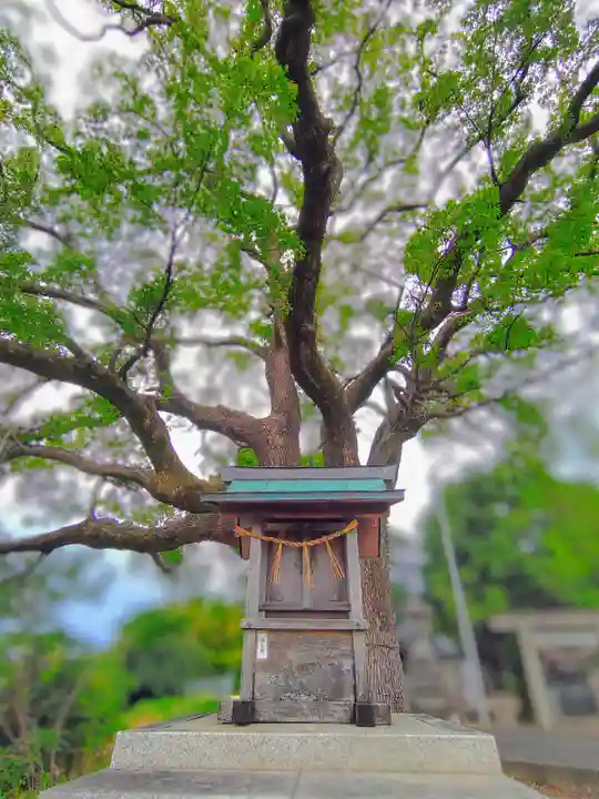 神明社(楠町)の末社・摂社