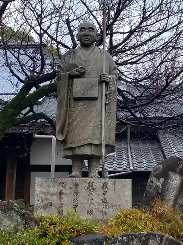 長久寺の像