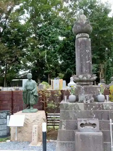 見立寺の像