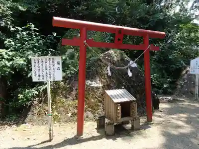 母智丘神社の末社・摂社