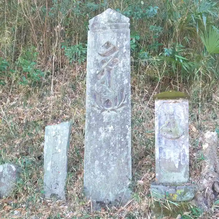 日影堂の{uncategorized: "未分類", other: "その他", undefined: "問題あり", building: "その他建物", grave: "お墓", sacred_gate: "鳥居", guardian: "狛犬", statue: "像", buddha: "仏像", history: "歴史", nature: "自然", garden: "庭園", animal: "動物", pagoda: "塔", temizu: "手水舎", mountain_gate: "山門・神門", sanctuary: "本殿・本堂", subordinate: "末社・摂社", art: "芸術", scenery: "景色", jizo: "地蔵", ema: "絵馬", goshuin: "御朱印", omikuji: "おみくじ", items: "授与品その他", amulet: "お守り", goshuincho: "御朱印帳", eats: "食事", festival: "お祭り", votive_dance: "神楽", shichigosan: "七五三参", wedding: "結婚式", experience: "体験その他", initially: "初詣", around: "周辺", anti_infection: "感染症対策"}