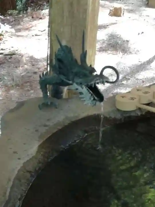 鷲子山上神社の手水舎