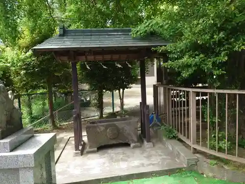 子之神社の手水舎