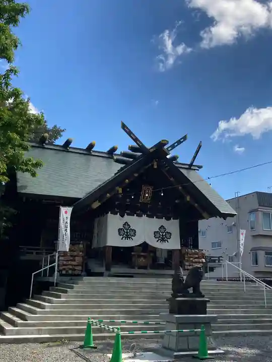 札幌諏訪神社の本殿・本堂