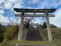 八幡神社の{uncategorized: "未分類", other: "その他", undefined: "問題あり", building: "その他建物", grave: "お墓", sacred_gate: "鳥居", guardian: "狛犬", statue: "像", buddha: "仏像", history: "歴史", nature: "自然", garden: "庭園", animal: "動物", pagoda: "塔", temizu: "手水舎", mountain_gate: "山門・神門", sanctuary: "本殿・本堂", subordinate: "末社・摂社", art: "芸術", scenery: "景色", jizo: "地蔵", ema: "絵馬", goshuin: "御朱印", omikuji: "おみくじ", items: "授与品その他", amulet: "お守り", goshuincho: "御朱印帳", eats: "食事", festival: "お祭り", votive_dance: "神楽", shichigosan: "七五三参", wedding: "結婚式", experience: "体験その他", initially: "初詣", around: "周辺", anti_infection: "感染症対策"}