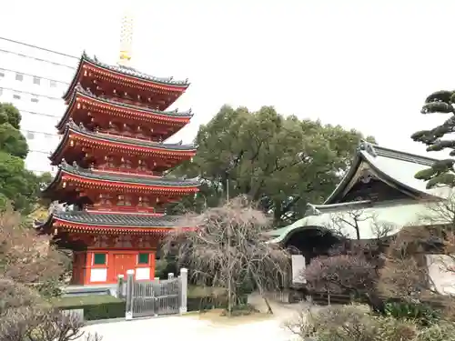 東長寺の塔