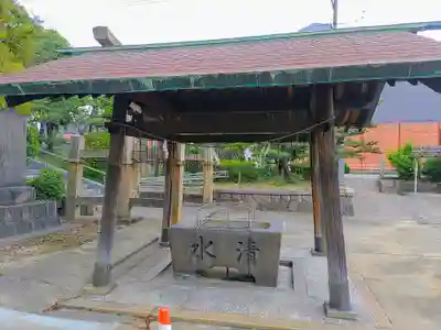平坂熊野神社の手水舎