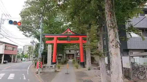 丸子山王日枝神社の鳥居