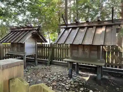 大国玉神社の末社・摂社