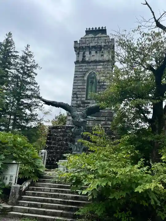 宮城縣護國神社の塔