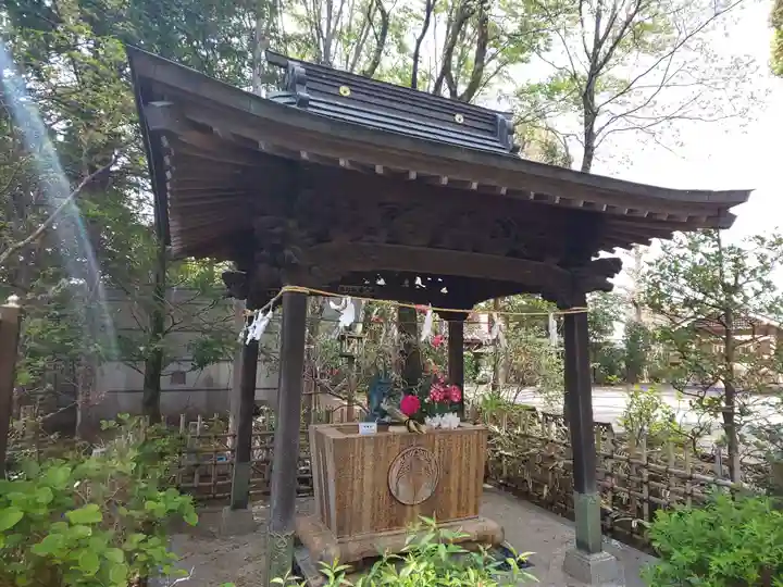 産千代稲荷神社の手水舎