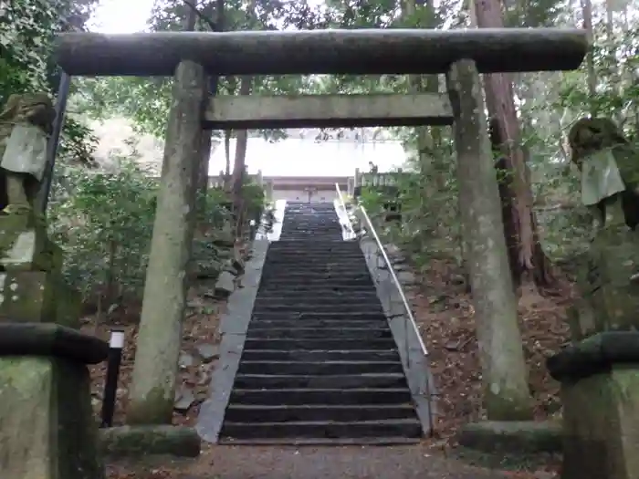 豊崎八幡神社の鳥居