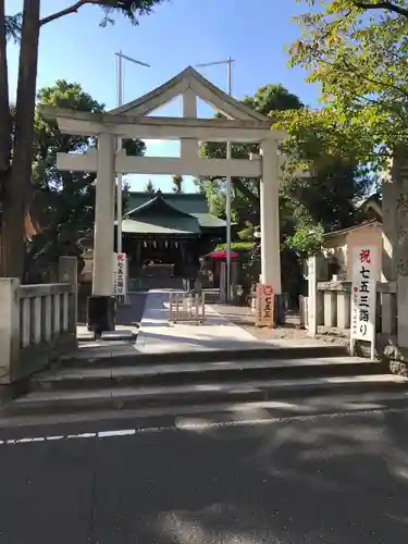 お三の宮日枝神社の鳥居