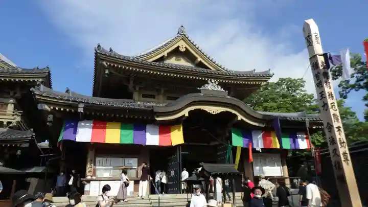 善光寺大勧進の本殿・本堂