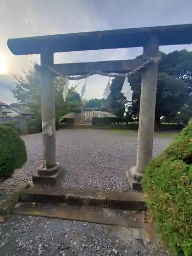 田原八幡宮(藤原秀郷公墳墓)の鳥居