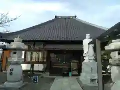 実成寺の本殿