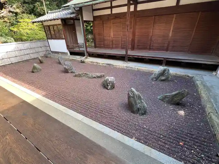 龍吟庵(竜吟庵)(京都府)