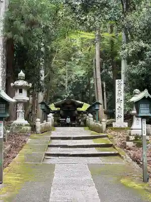 根来寺 奥の院の{uncategorized: "未分類", other: "その他", undefined: "問題あり", building: "その他建物", grave: "お墓", sacred_gate: "鳥居", guardian: "狛犬", statue: "像", buddha: "仏像", history: "歴史", nature: "自然", garden: "庭園", animal: "動物", pagoda: "塔", temizu: "手水舎", mountain_gate: "山門・神門", sanctuary: "本殿・本堂", subordinate: "末社・摂社", art: "芸術", scenery: "景色", jizo: "地蔵", ema: "絵馬", goshuin: "御朱印", omikuji: "おみくじ", items: "授与品その他", amulet: "お守り", goshuincho: "御朱印帳", eats: "食事", festival: "お祭り", votive_dance: "神楽", shichigosan: "七五三参", wedding: "結婚式", experience: "体験その他", initially: "初詣", around: "周辺", anti_infection: "感染症対策"}