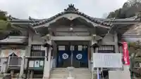 龍岡寺の本殿・本堂