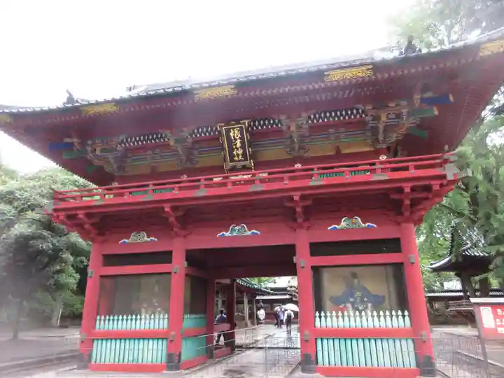 根津神社の山門・神門