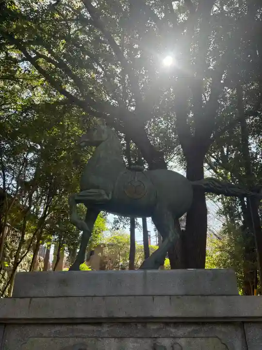 六所神社の{uncategorized: "未分類", other: "その他", undefined: "問題あり", building: "その他建物", grave: "お墓", sacred_gate: "鳥居", guardian: "狛犬", statue: "像", buddha: "仏像", history: "歴史", nature: "自然", garden: "庭園", animal: "動物", pagoda: "塔", temizu: "手水舎", mountain_gate: "山門・神門", sanctuary: "本殿・本堂", subordinate: "末社・摂社", art: "芸術", scenery: "景色", jizo: "地蔵", ema: "絵馬", goshuin: "御朱印", omikuji: "おみくじ", items: "授与品その他", amulet: "お守り", goshuincho: "御朱印帳", eats: "食事", festival: "お祭り", votive_dance: "神楽", shichigosan: "七五三参", wedding: "結婚式", experience: "体験その他", initially: "初詣", around: "周辺", anti_infection: "感染症対策"}