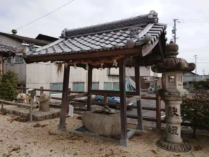 刑部神社の手水舎