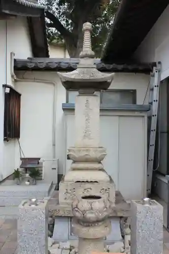 妙栄寺の{uncategorized: "未分類", other: "その他", undefined: "問題あり", building: "その他建物", grave: "お墓", sacred_gate: "鳥居", guardian: "狛犬", statue: "像", buddha: "仏像", history: "歴史", nature: "自然", garden: "庭園", animal: "動物", pagoda: "塔", temizu: "手水舎", mountain_gate: "山門・神門", sanctuary: "本殿・本堂", subordinate: "末社・摂社", art: "芸術", scenery: "景色", jizo: "地蔵", ema: "絵馬", goshuin: "御朱印", omikuji: "おみくじ", items: "授与品その他", amulet: "お守り", goshuincho: "御朱印帳", eats: "食事", festival: "お祭り", votive_dance: "神楽", shichigosan: "七五三参", wedding: "結婚式", experience: "体験その他", initially: "初詣", around: "周辺", anti_infection: "感染症対策"}