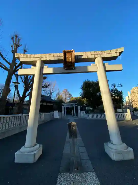 三囲神社の{uncategorized: "未分類", other: "その他", undefined: "問題あり", building: "その他建物", grave: "お墓", sacred_gate: "鳥居", guardian: "狛犬", statue: "像", buddha: "仏像", history: "歴史", nature: "自然", garden: "庭園", animal: "動物", pagoda: "塔", temizu: "手水舎", mountain_gate: "山門・神門", sanctuary: "本殿・本堂", subordinate: "末社・摂社", art: "芸術", scenery: "景色", jizo: "地蔵", ema: "絵馬", goshuin: "御朱印", omikuji: "おみくじ", items: "授与品その他", amulet: "お守り", goshuincho: "御朱印帳", eats: "食事", festival: "お祭り", votive_dance: "神楽", shichigosan: "七五三参", wedding: "結婚式", experience: "体験その他", initially: "初詣", around: "周辺", anti_infection: "感染症対策"}