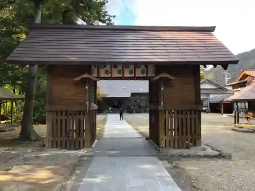 須佐神社の山門・神門