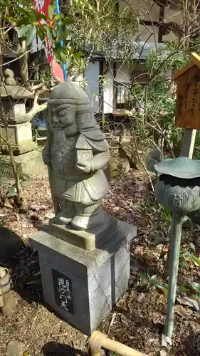 高蔵寺の像