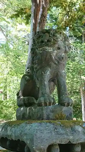 義經神社の狛犬