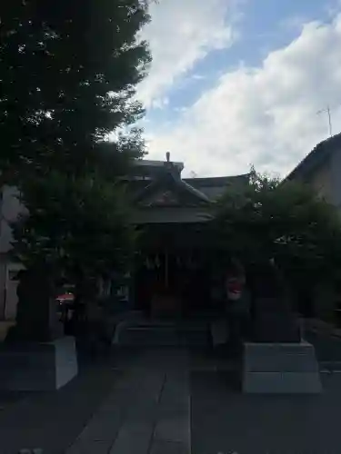 穏田神社の{uncategorized: "未分類", other: "その他", undefined: "問題あり", building: "その他建物", grave: "お墓", sacred_gate: "鳥居", guardian: "狛犬", statue: "像", buddha: "仏像", history: "歴史", nature: "自然", garden: "庭園", animal: "動物", pagoda: "塔", temizu: "手水舎", mountain_gate: "山門・神門", sanctuary: "本殿・本堂", subordinate: "末社・摂社", art: "芸術", scenery: "景色", jizo: "地蔵", ema: "絵馬", goshuin: "御朱印", omikuji: "おみくじ", items: "授与品その他", amulet: "お守り", goshuincho: "御朱印帳", eats: "食事", festival: "お祭り", votive_dance: "神楽", shichigosan: "七五三参", wedding: "結婚式", experience: "体験その他", initially: "初詣", around: "周辺", anti_infection: "感染症対策"}